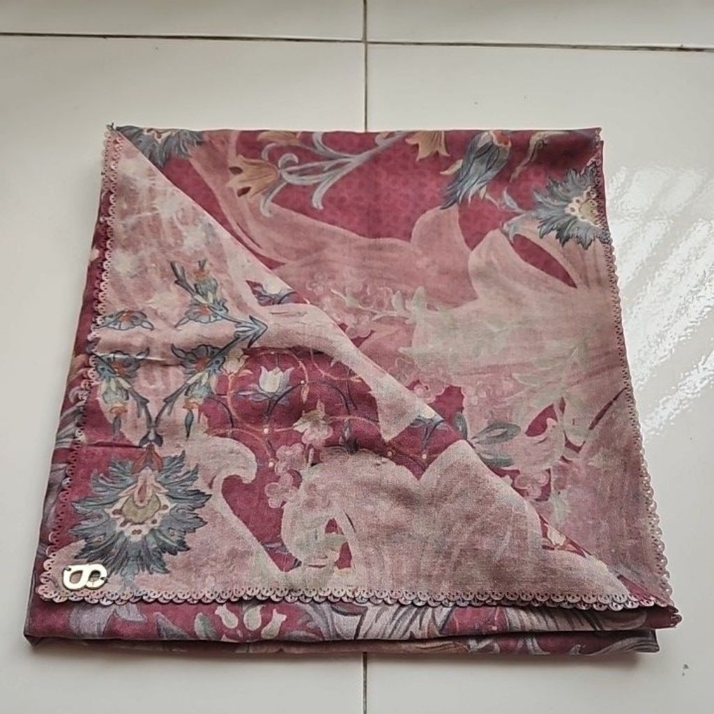 BUTTONSCARVES HIJAB PRELOVED FROZEN TOPKAPI AL QASR THE DREAM PARK TAPIS NAUTICAL