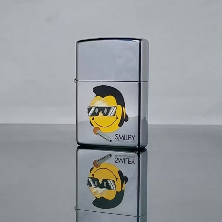 ZIPPO SMILEY ELVIS OFFICIAL LICENSED MERCHANDISE EROPA MARKET ONLYTAHUN 1999