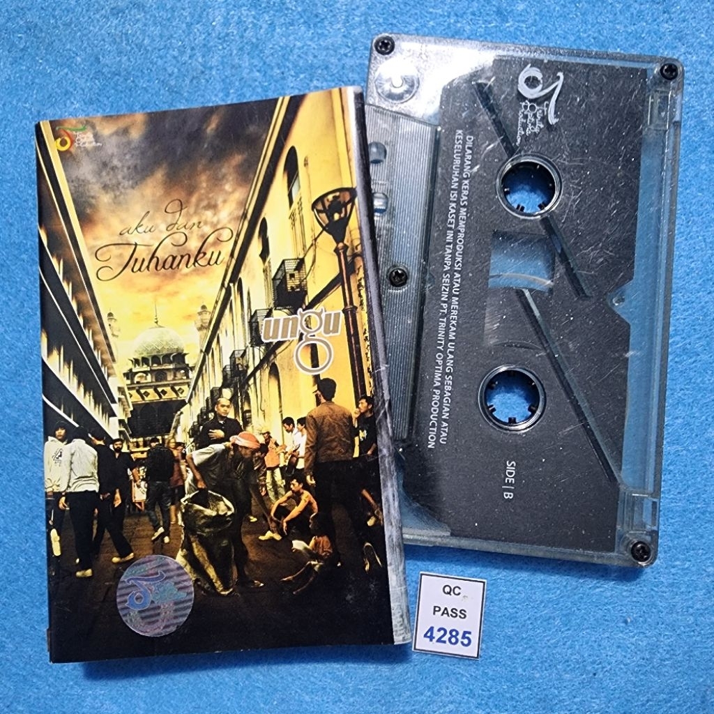 Kaset Pita Ungu / Religi Aku Dan Tuhanku