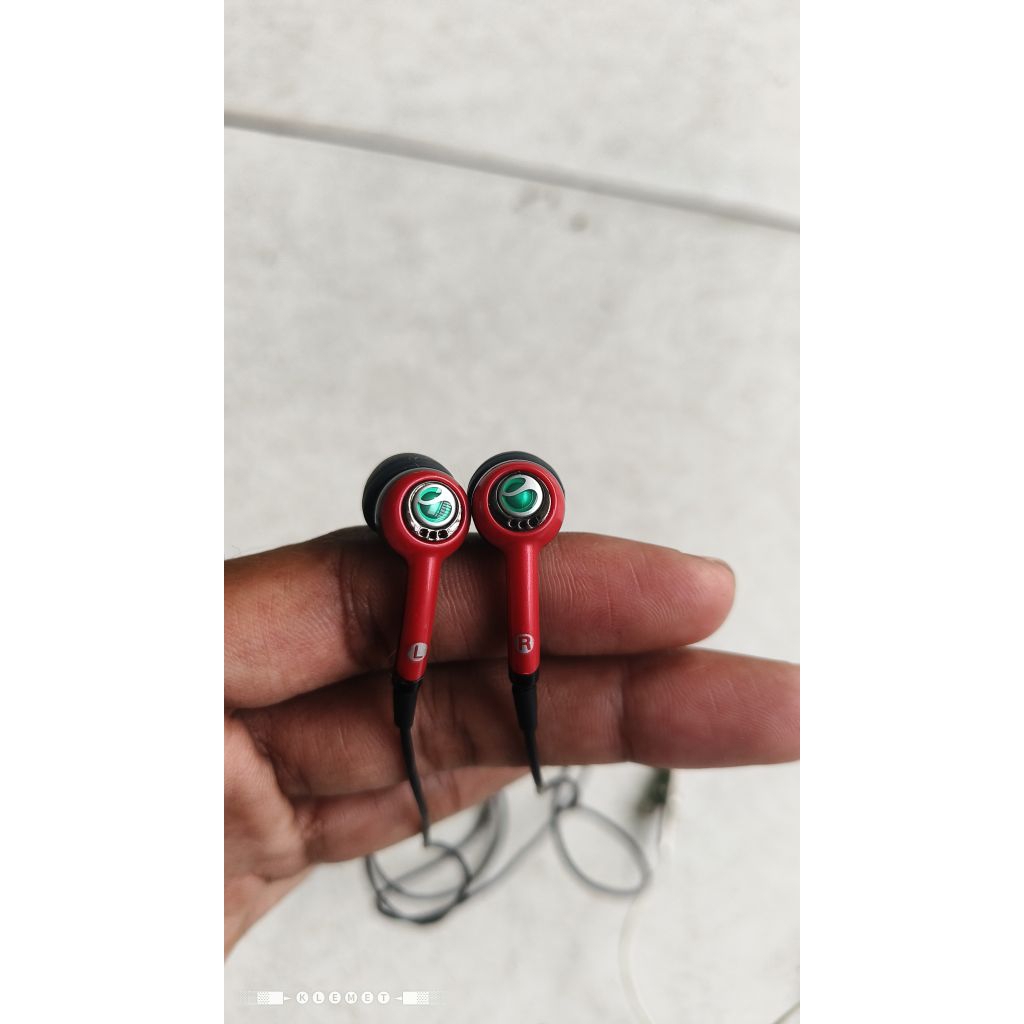 Hpm 70 Case Headset Sony Ericsson HPM 70 Merah