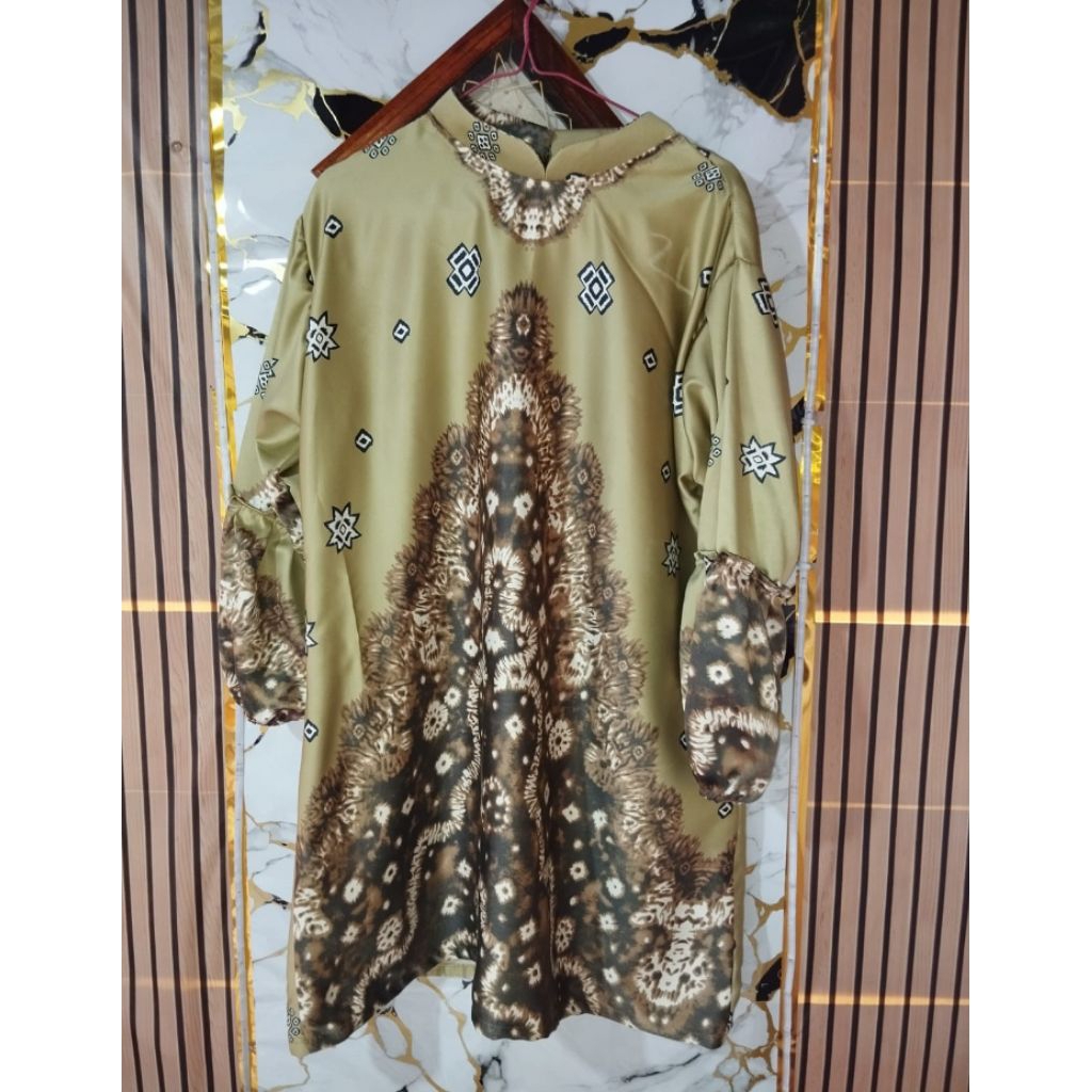 Tunik Atasan Wanita Motif Etnik Warna Hijau Kombinasi Coklat Trendy dan Nyaman