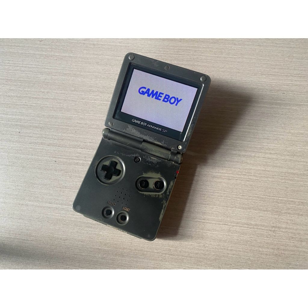 GameBoy Advance SP 101