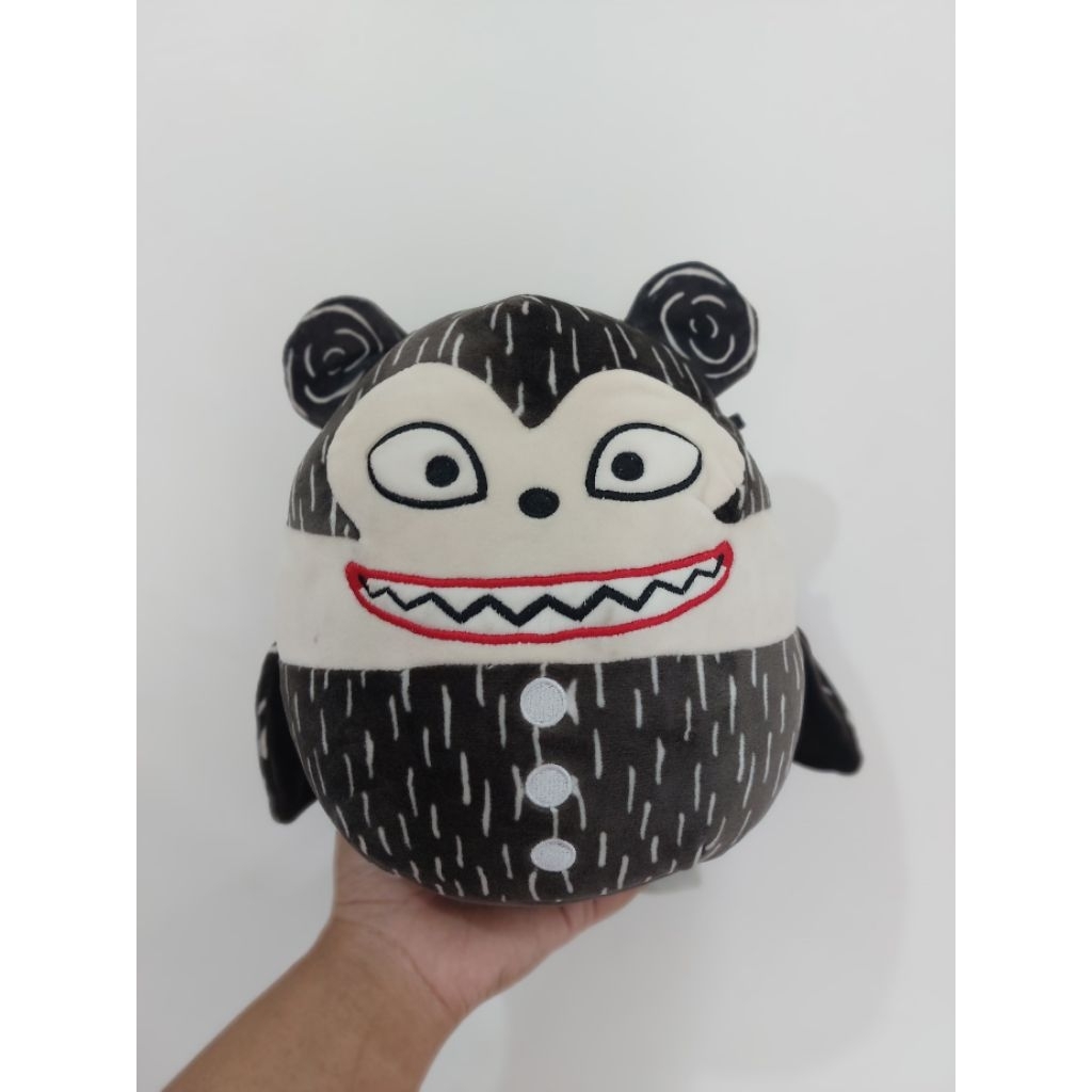 Boneka Squishmallows Vampire Teddy The Nightmare Before Christmas