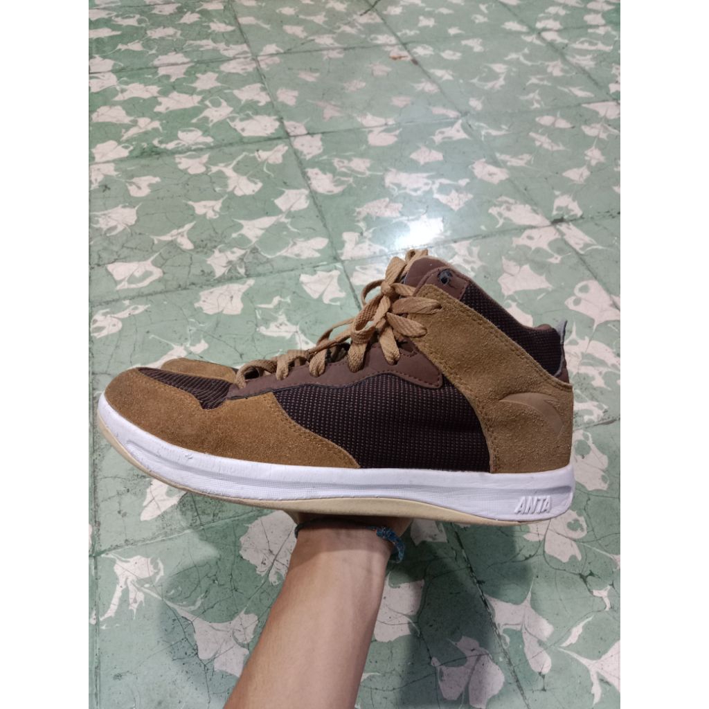 Sepatu Anta Pria Second Original(43)