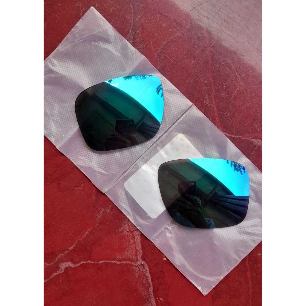 oakley holbrook emerald green lens