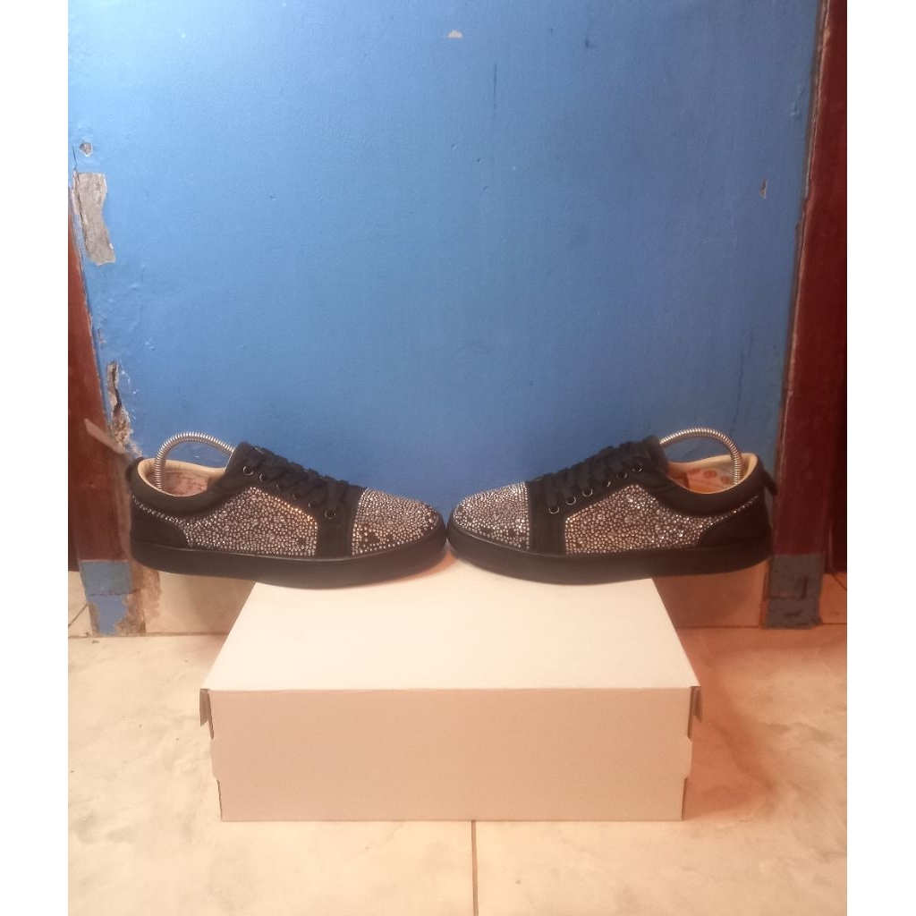 jual cepat murah sepatu christian louboutin louis strass flat black original italy