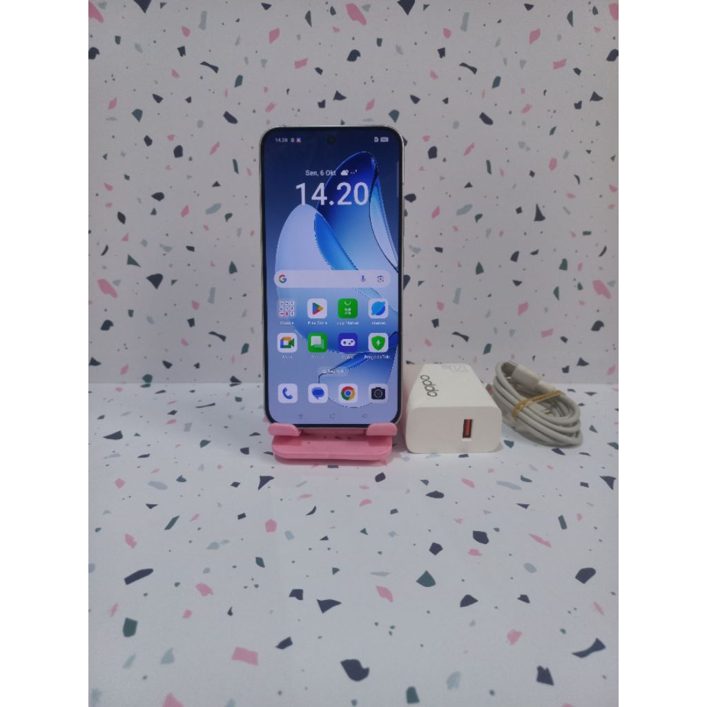DIJUAL HP OPPO RENO 13 5G NFC RESMI SPEK 12/256 SUPER MULUS DAN MASIH GARANSI RESMI SAMPAI 25/5 2026