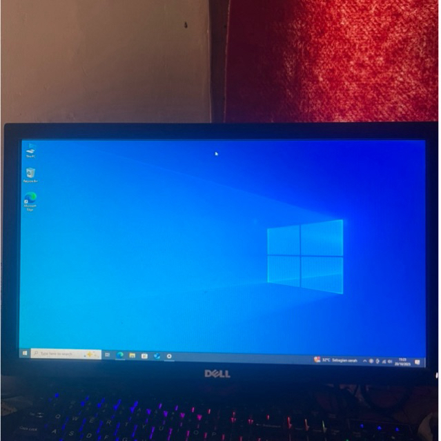 READY MONITOR 19 TANPA KAKI MURAH BERGARANSI