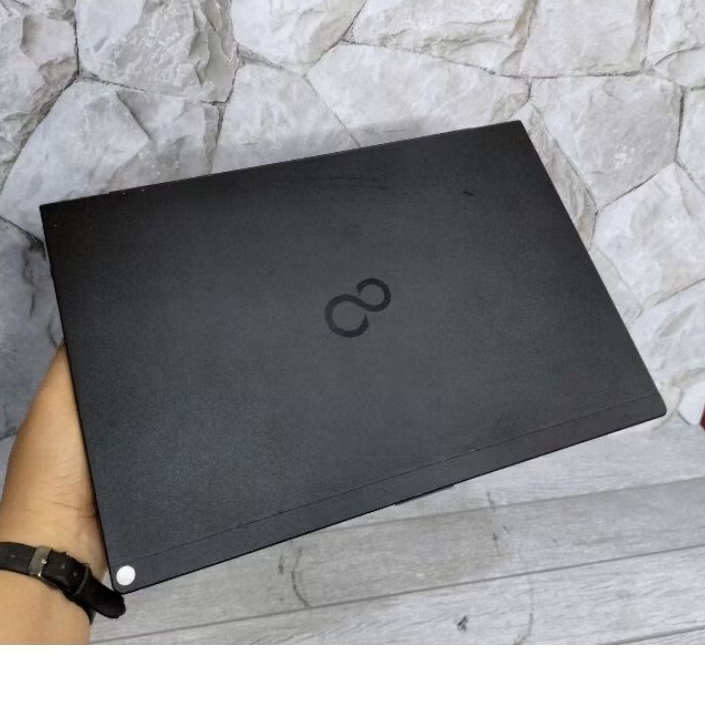 FUJITSU FUTRO MU937 INTEL CELERON 3865U/RAM 8GB DDR3/256GB SSD/ FHD IPS/GARANSI