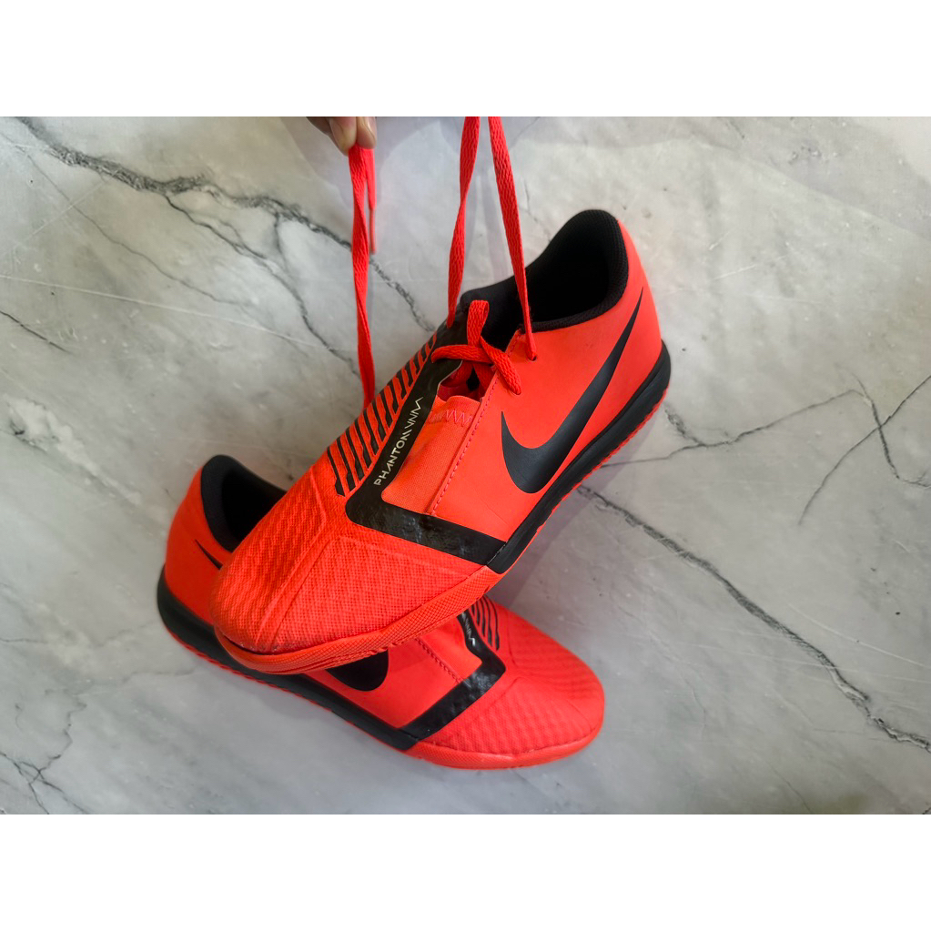 Nike sepatu futsal
