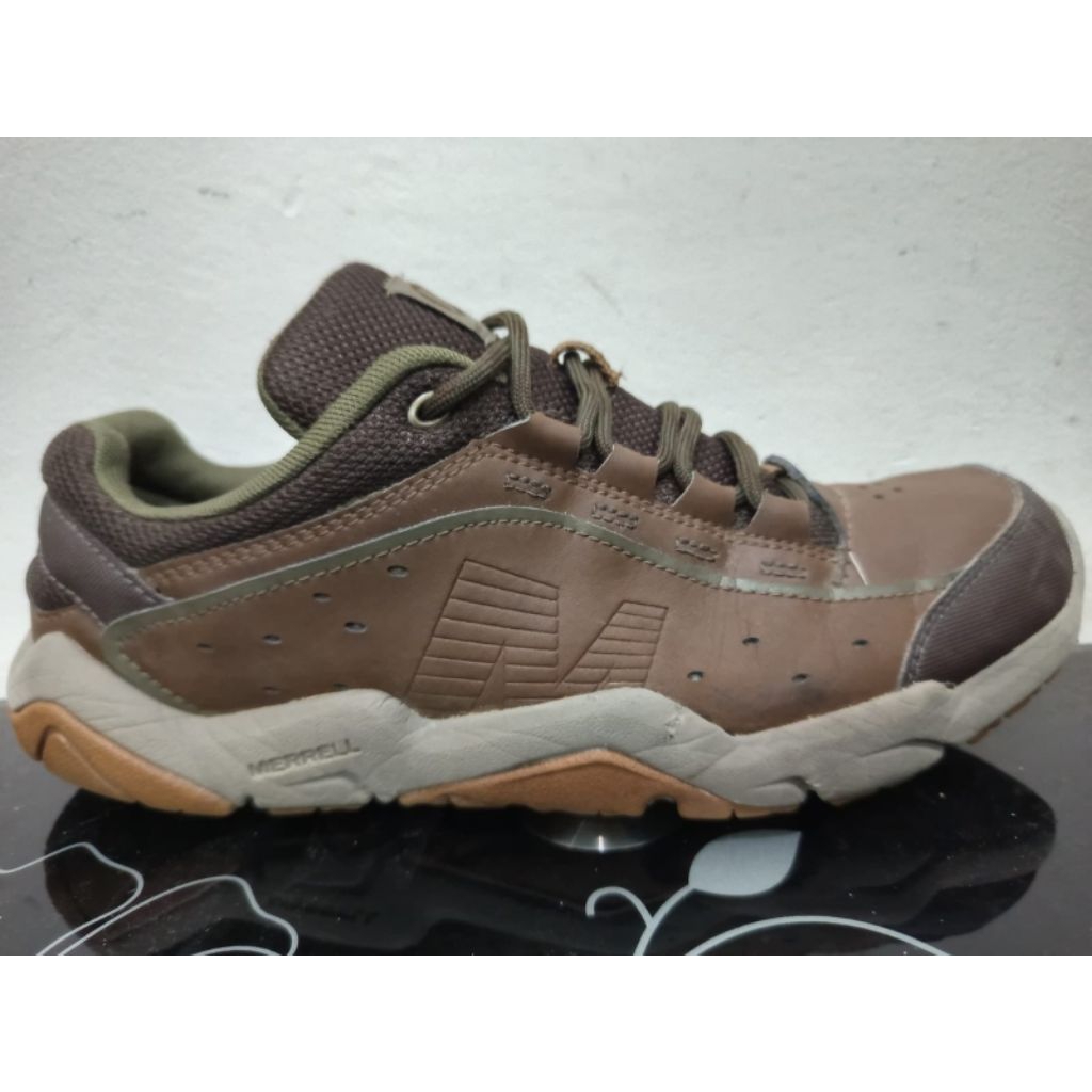 Sepatu Second Ori - Outdoor Merrell Size 42