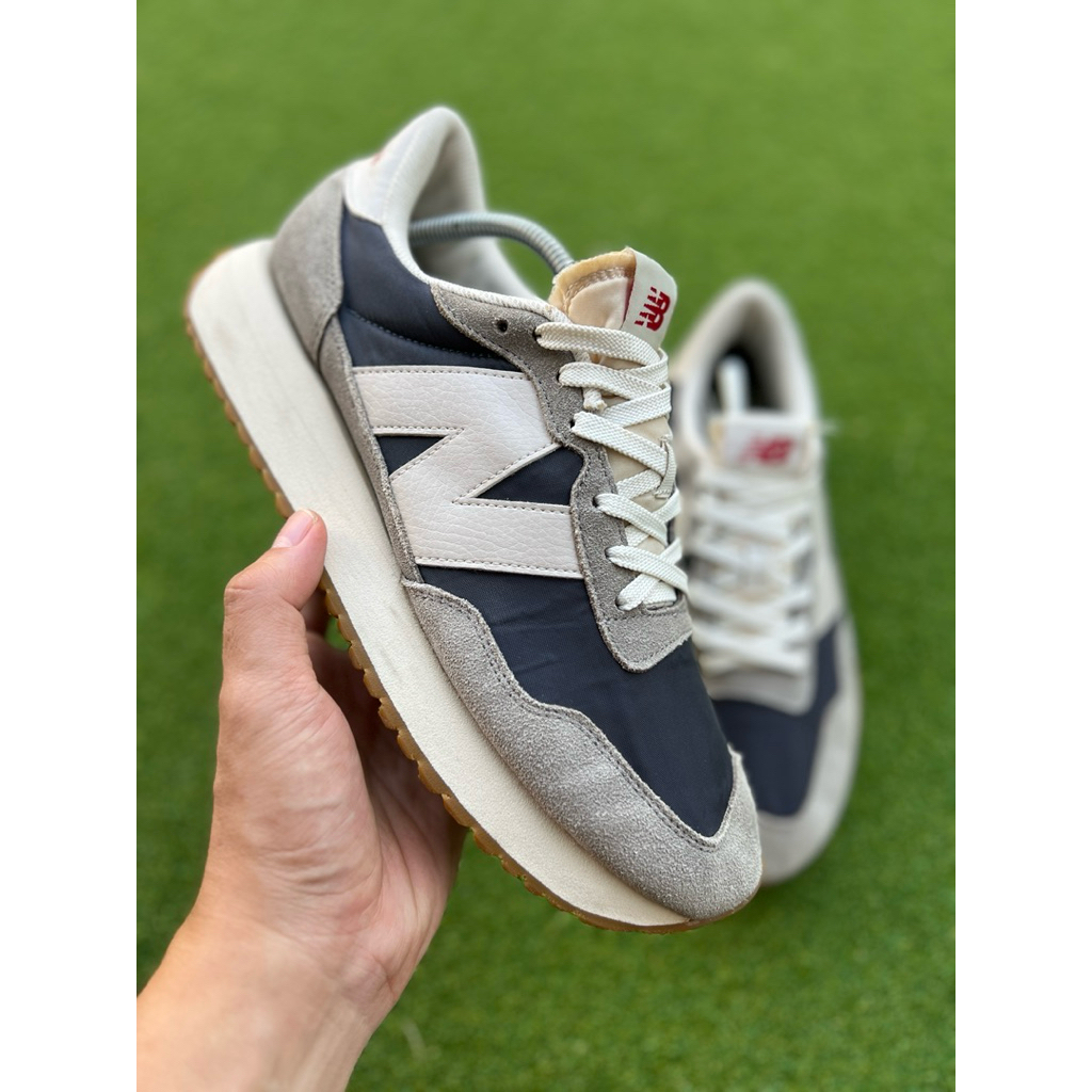 NB 237 size 43 - New Balance Second Original Sepatu Branded