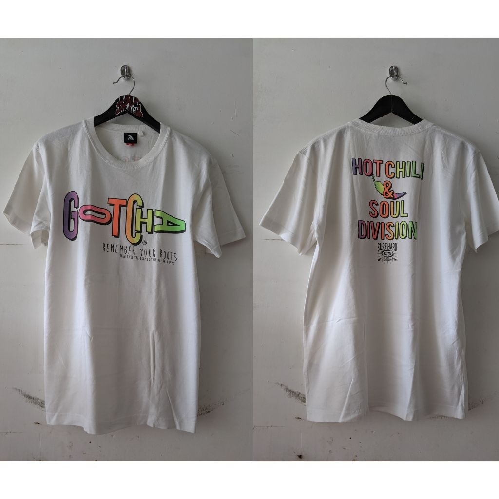 (Kaos Branded) Gotcha Surf "Hot Chili & Soul Division" Graphic Surf Sportswear Tee