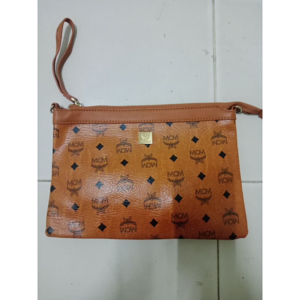 clutch MCM unisex preloved
