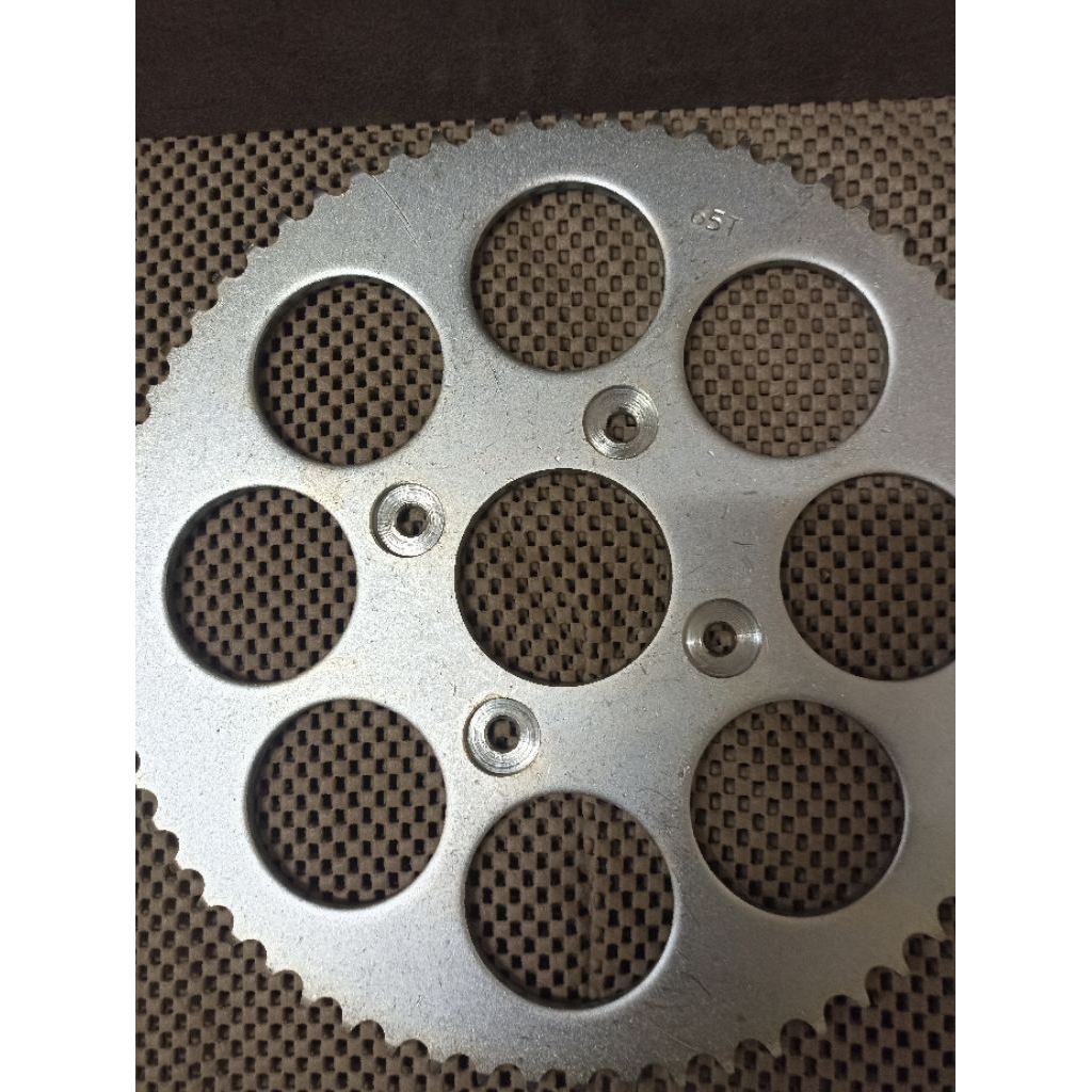 GIR BELAKANG KHARISMA FIT NEW SUPRA 125 60T/65T /70T