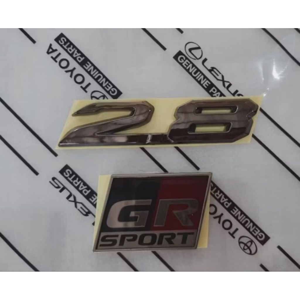 Logo emblem 2,8 GR sport black crome Fortuner