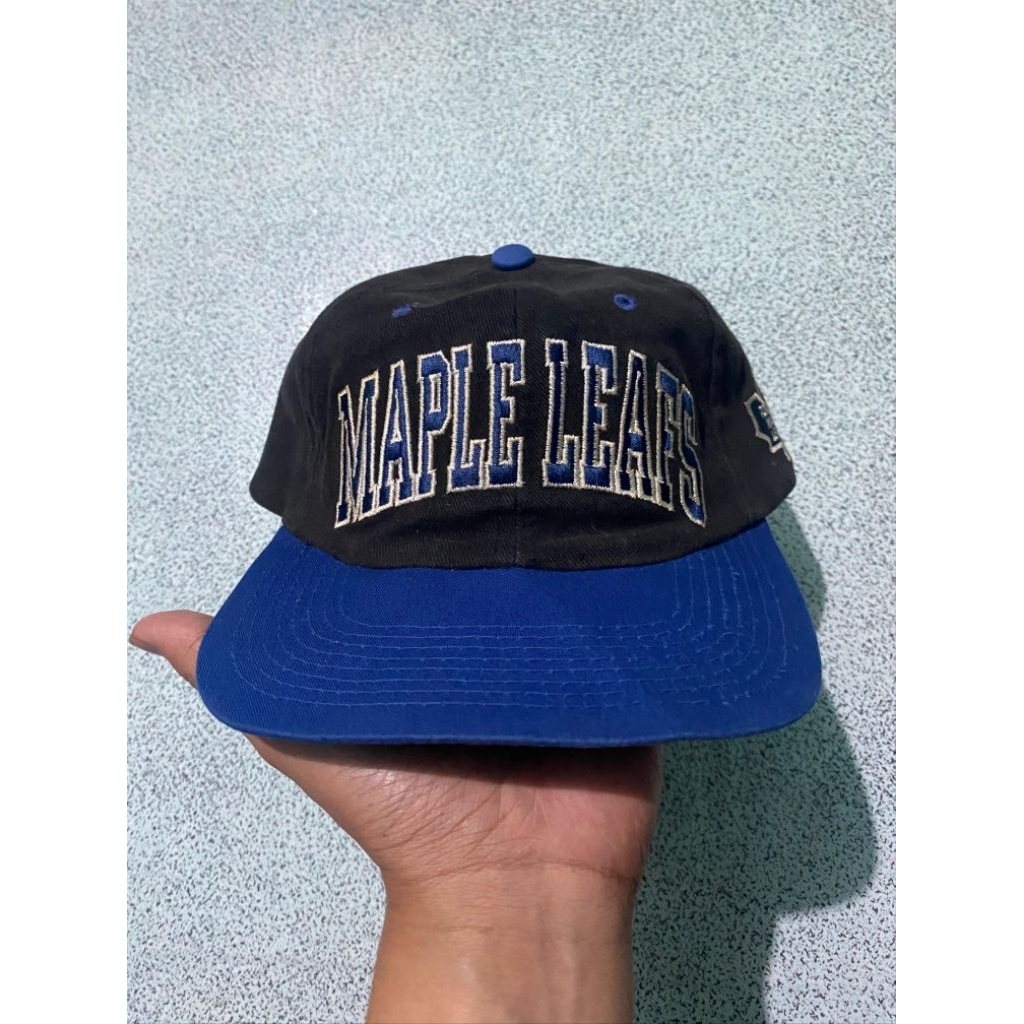 Topi Toronto Maple Leafs by starter vintage 90s