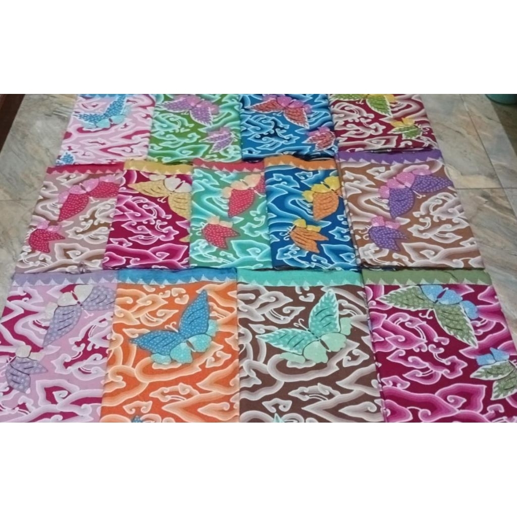 Megamendung Tulis Kupu anta batik cirebon