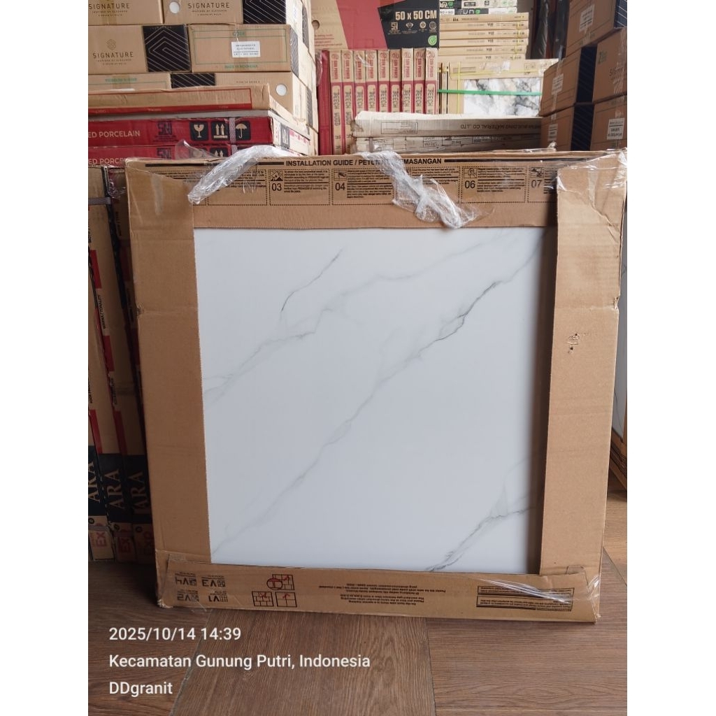 granit lantai 60x60 motif carara