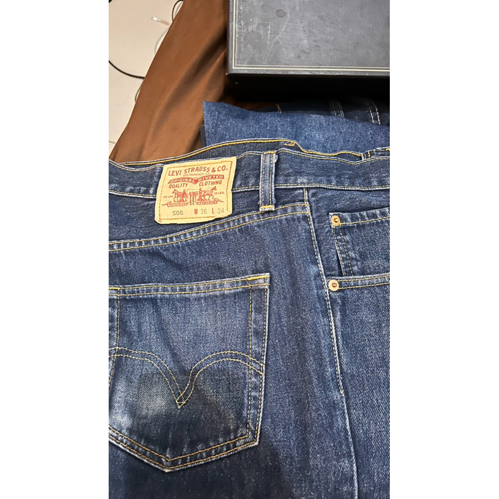 Levis bekas original