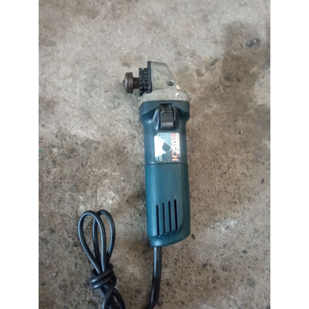 gerinda Bosch kondisi second normal siap pakai suara halus