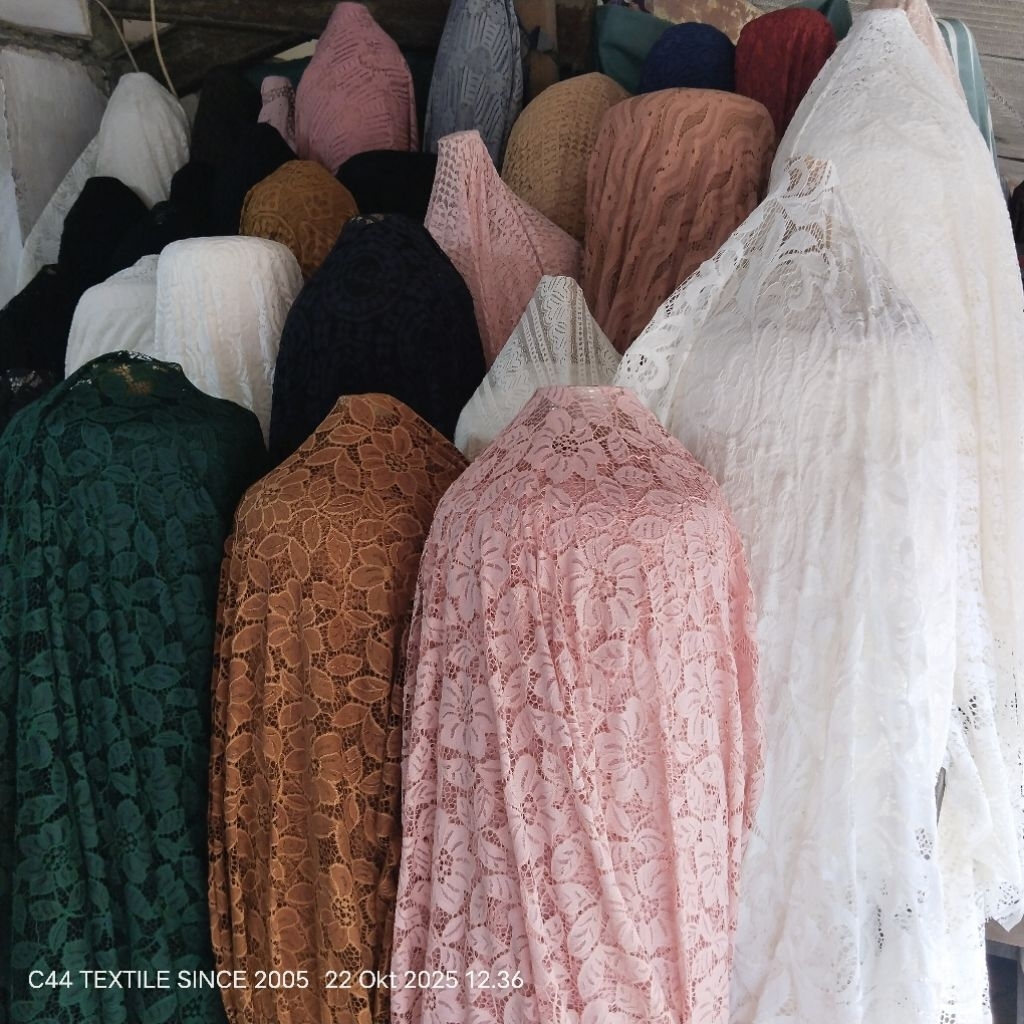 HARGA/0,5 M / BAHAN BROKAT KATUN PREMIUM / BAHAN BRUKAT MALIKA  KAIN BURKAT BUNGA TIMBUL KAIN BORKAT