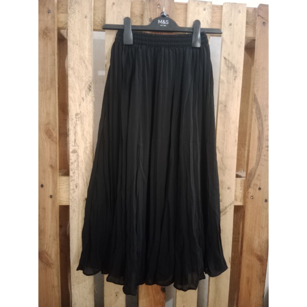 Rok Midi Plisket Hitam Sifon Ceruti BARANG BARU