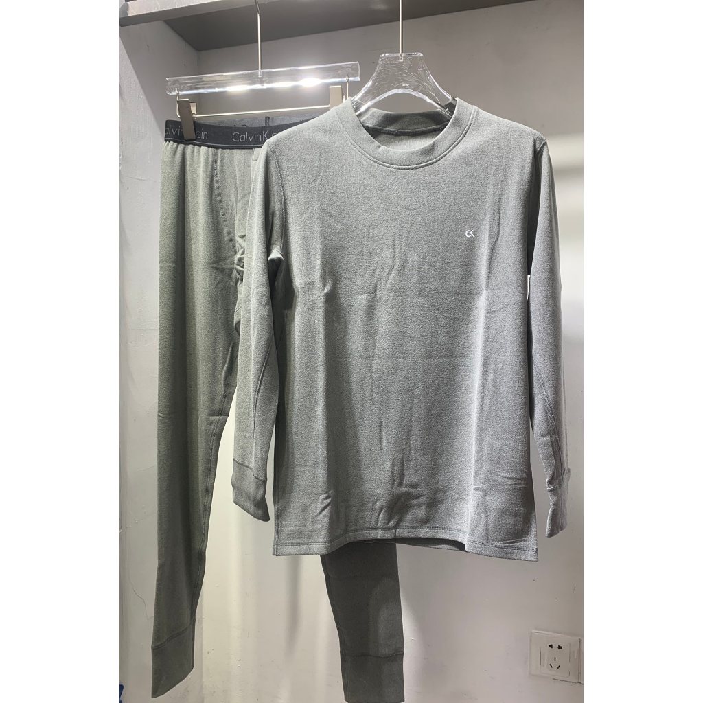 Calvin Klein pakaian dalam hangat