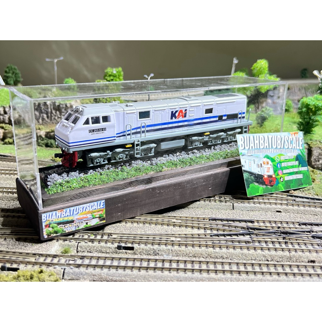 Miniatur Lokomotif CC 203 02 03 SDT Livery WNB Skala HO Medium Detail