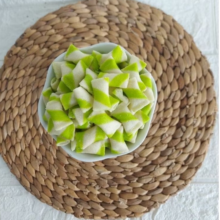 Astor Bantal/Astor Pillow/Astor Rasa Pandan/Snack Kiloan