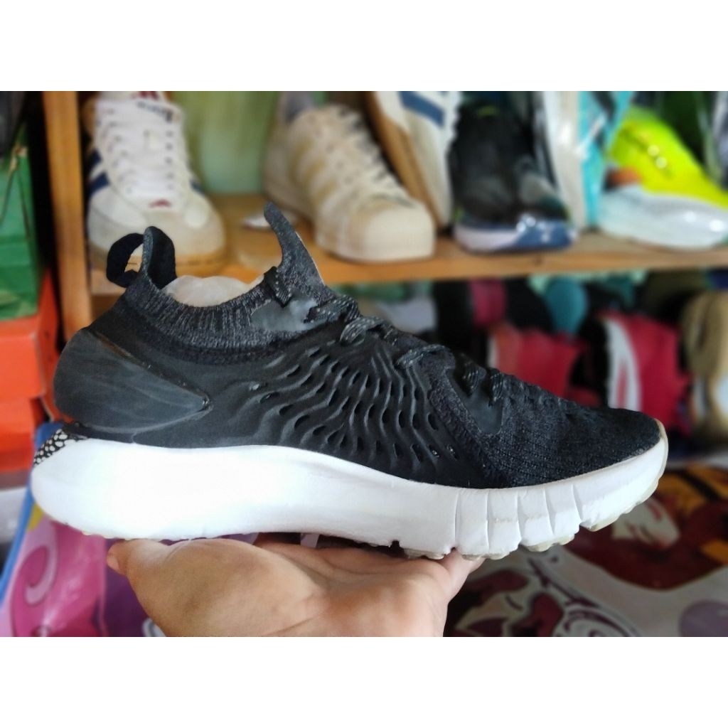 sepatu pl underarmour hovr phantom size 38
