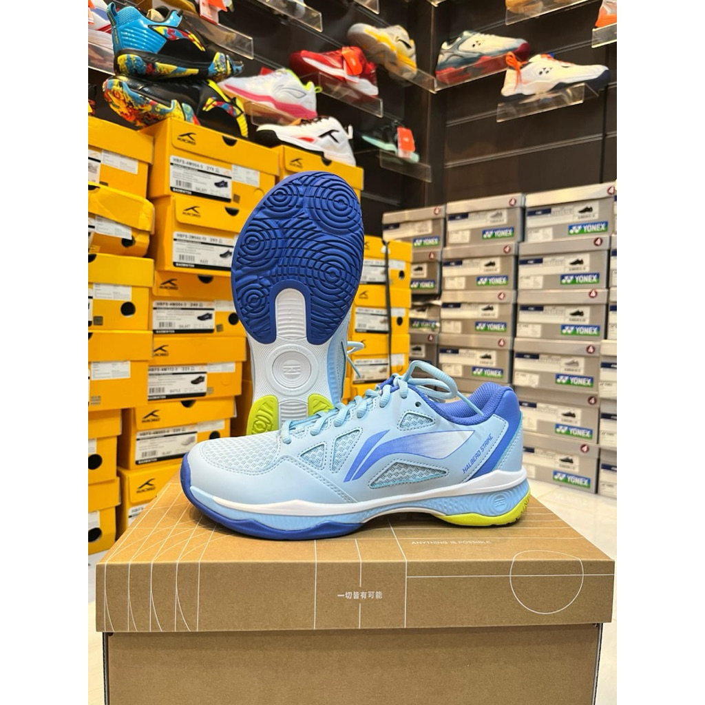 hot deals sepatu lining halberd strike free kaos kaki + grip sepatu badminton lining halberd strike