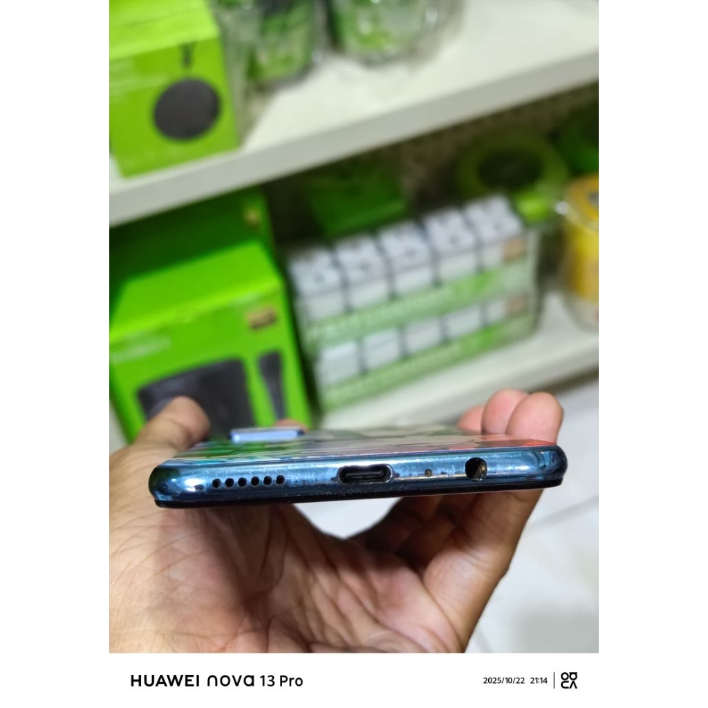 Vivo V21 8/128 second