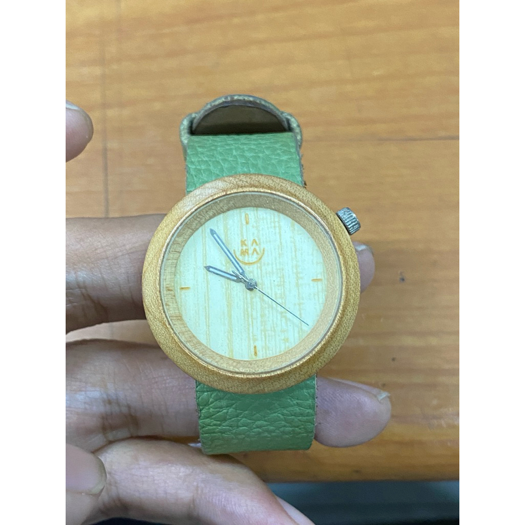 Kama jam tangan kayu jati dial putih