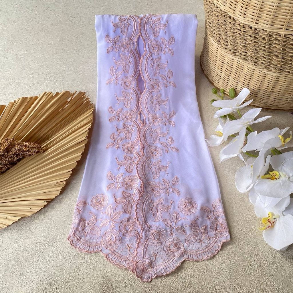 KEBAYA BORDIR BALI MOTIF KEMBANG KERTAS