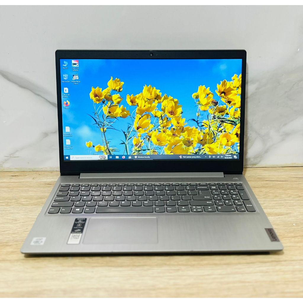 Lenovo Ideapad 3 15 Intel core i5 gen 10 Ram 8GB SSD 256gb Touchsreen