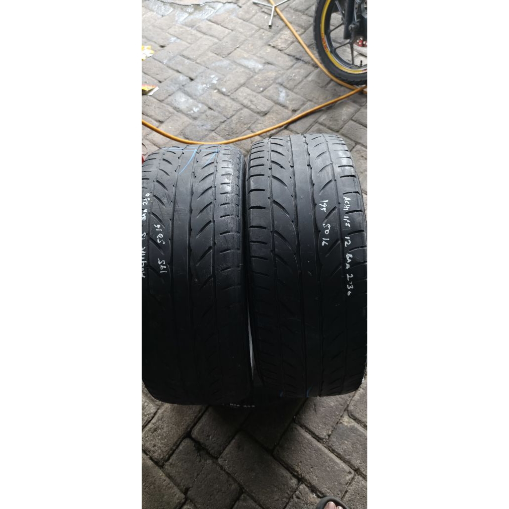 BAN mobil bekas copotan merek ACHILLES type ATR SPORT ukuran 195/50R 16 tahun pembuatan 2015 dan 201