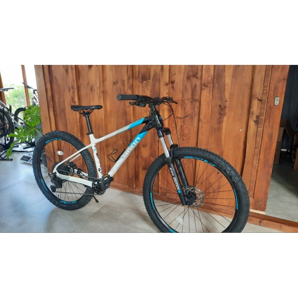 Sepeda Polygon Xtrada 5 tahun 2025