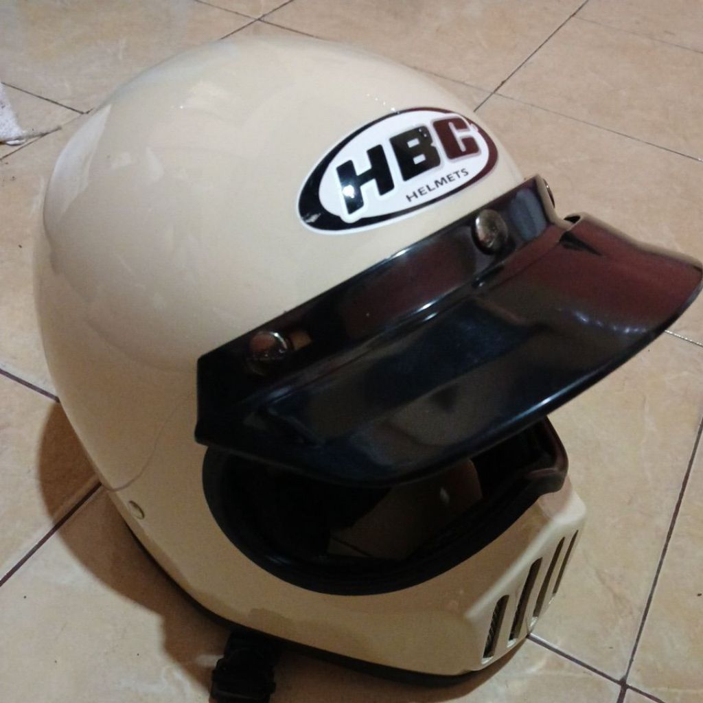 Helm Cakil Bekas