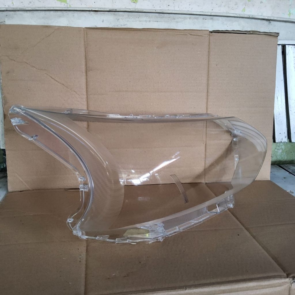 Mika lampu depan avanza xenia veloz 2016 2017 2018 original copotan mika headlamp lampu depan avanza