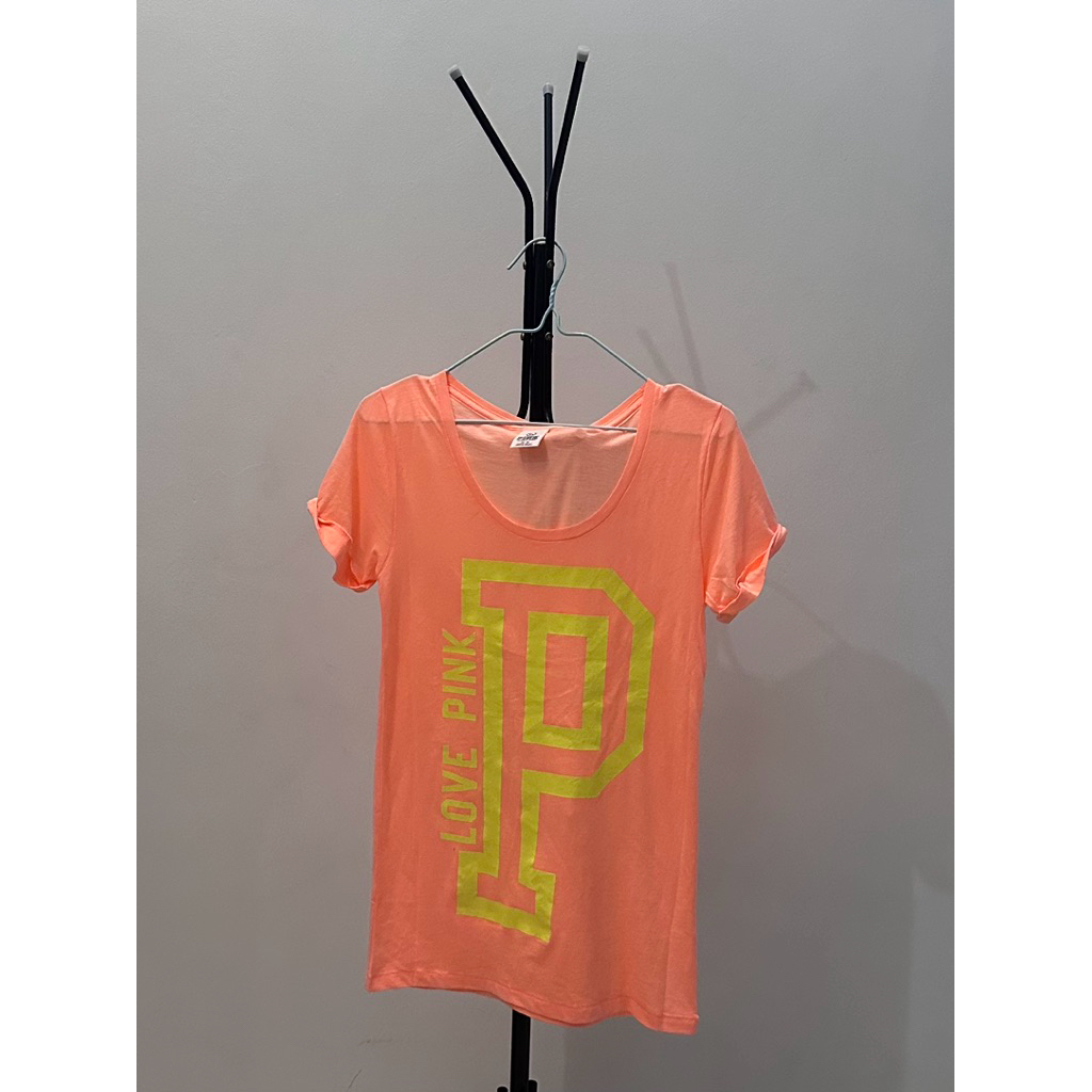 [Preloved] Kaos VS Victoriasecret Victoria’s Secret Pink Top