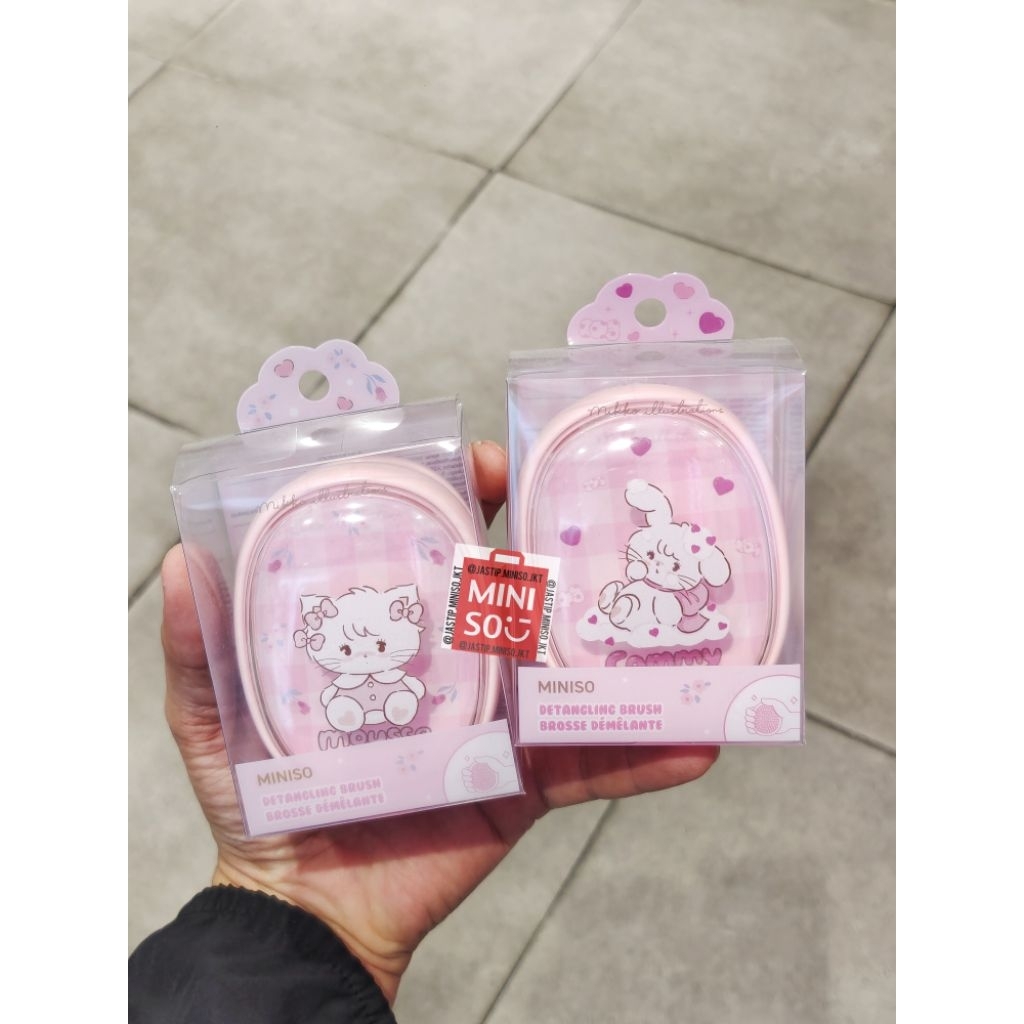 MINISO Detangling Brush MIKKO Collection (CAMMY / MOUSSE)