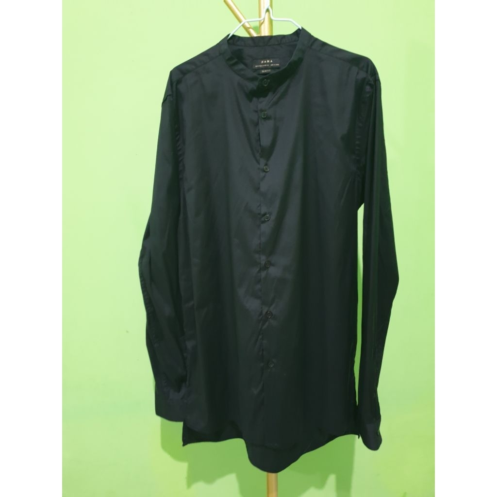 Preloved kemeja tunik slimfit Hitam ZARA