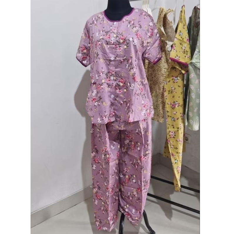 Baju tidur katun jepang L (atasan dan celana panjang)