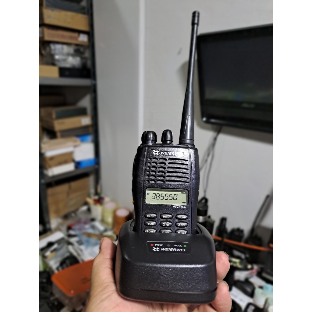 Ht Weierwei 3288 Uhf Low Band 350 Mhz Handy Talkie Vev-3288 Uhf 350Mhz Normal Mulus