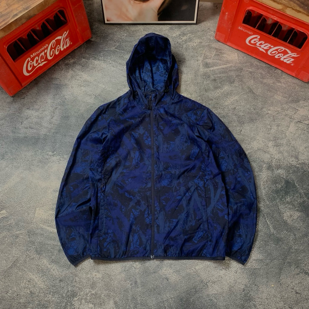 UNIKLO x MEGURU YAMAGUCHI  RUNNING JACKET