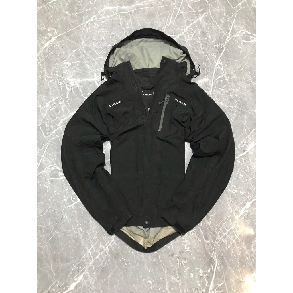 Jaket Outdoor Youngone Volvo Goretex