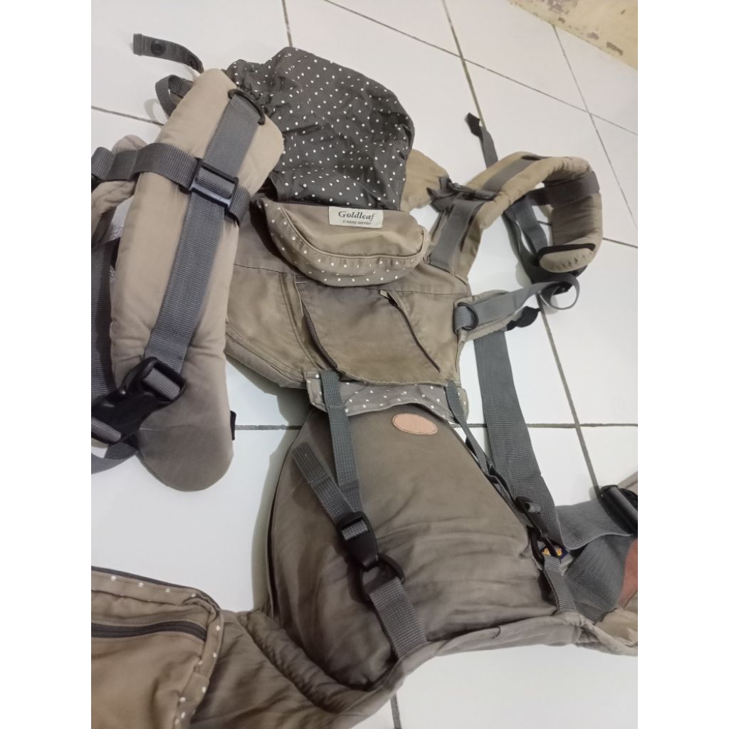 HIPSEAT CARRIER BABY AGABANG I-RANG PRELOVED