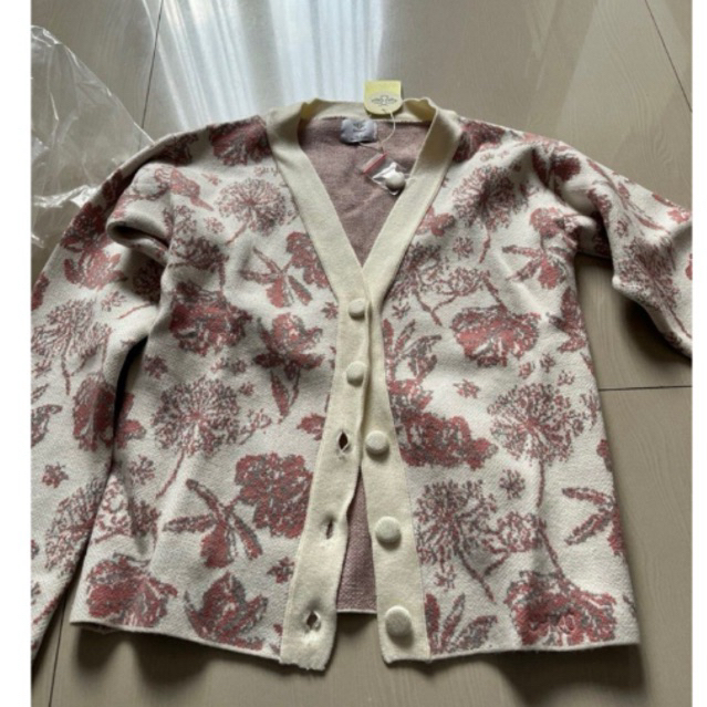 Shiku cardigan new with tag