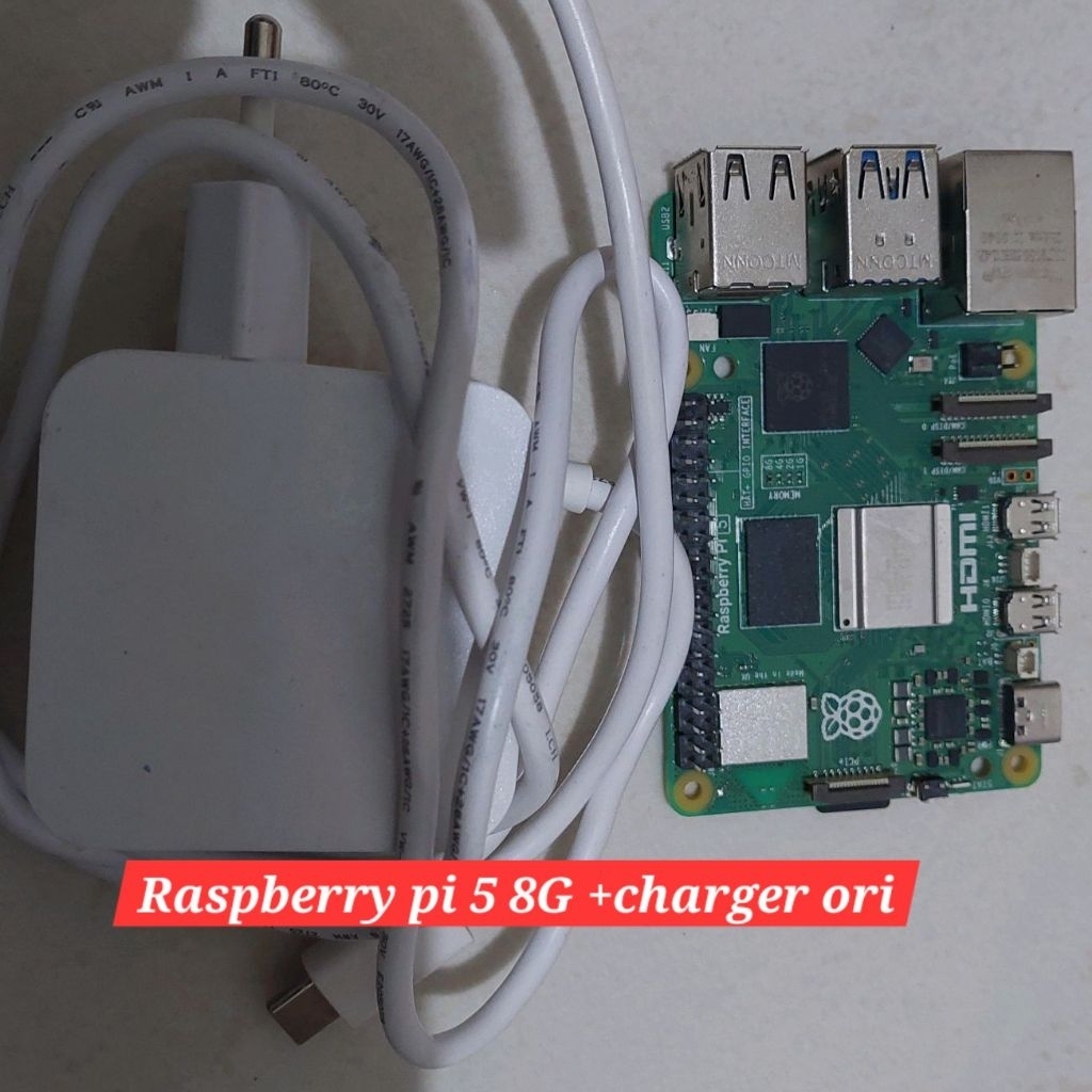 raspberry pi 5 8GB second plus charger. brng bagus ya no return no complain.  harga g krng lg.